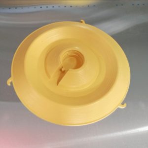 Pojilica za pčele na flašu 5l